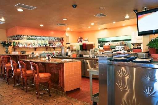 La Barca | 3501 Firestone Blvd, South Gate, CA 90280, USA | Phone: (323) 564-5141