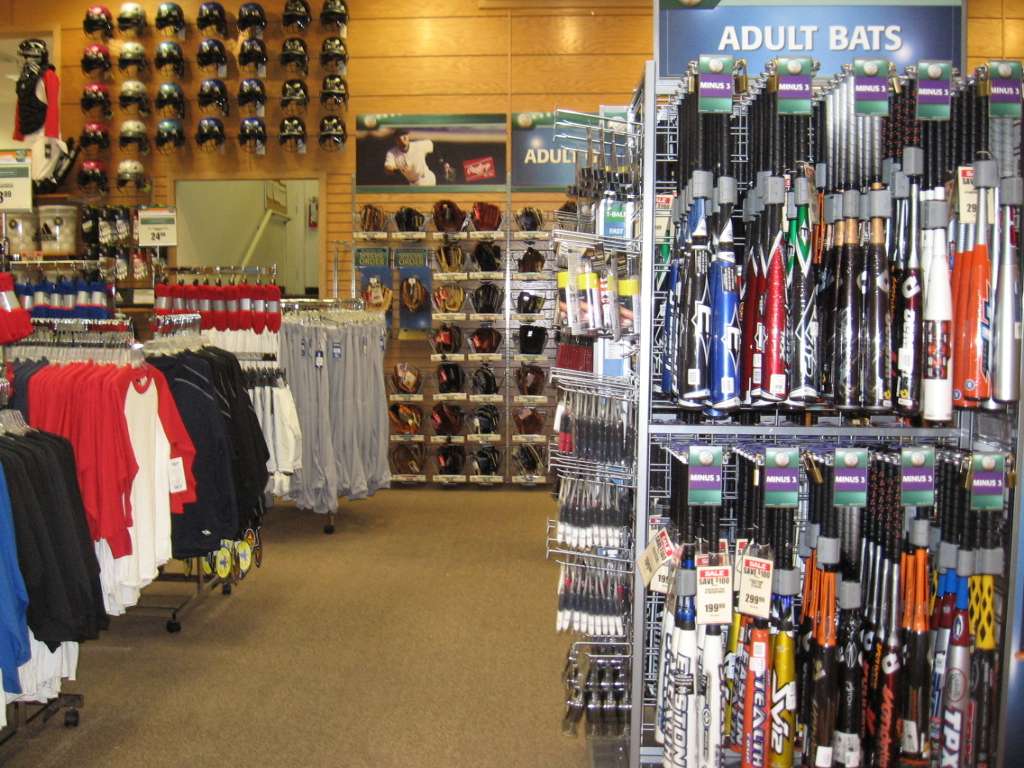 DICKS Sporting Goods | 27502 Antonio Pkwy #B, Ladera Ranch, CA 92694, USA | Phone: (949) 365-1278