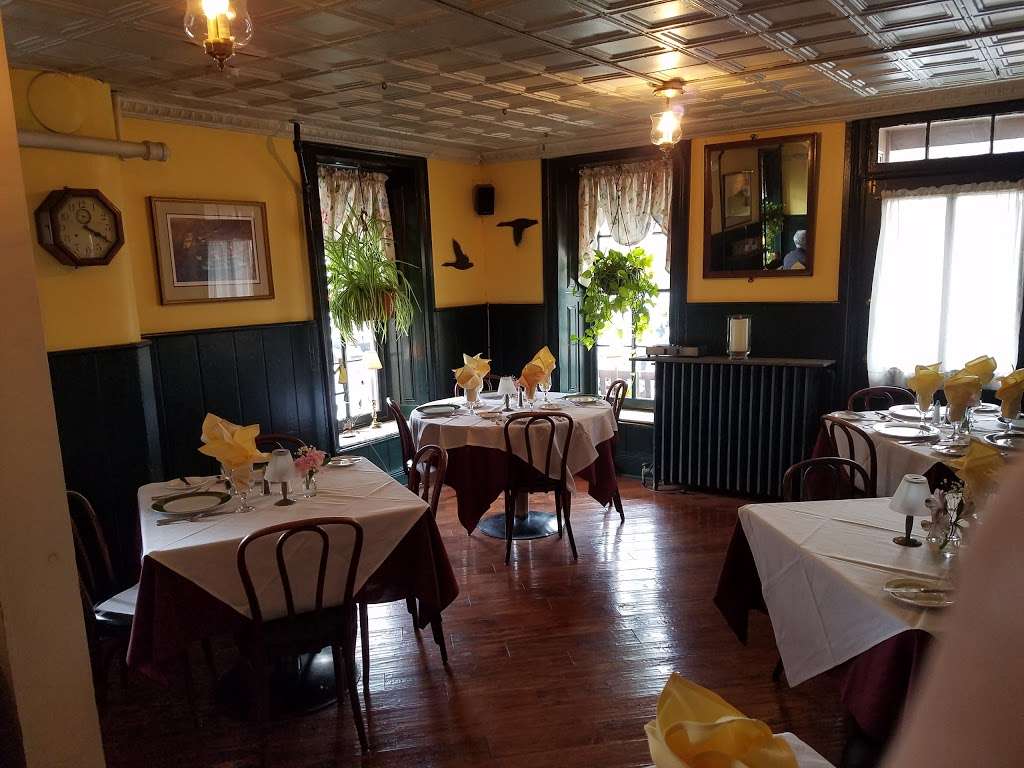 Carversville Inn Restaurant | 6205 Fleecy Dale Rd, Carversville, PA 18913, USA | Phone: (215) 297-0900