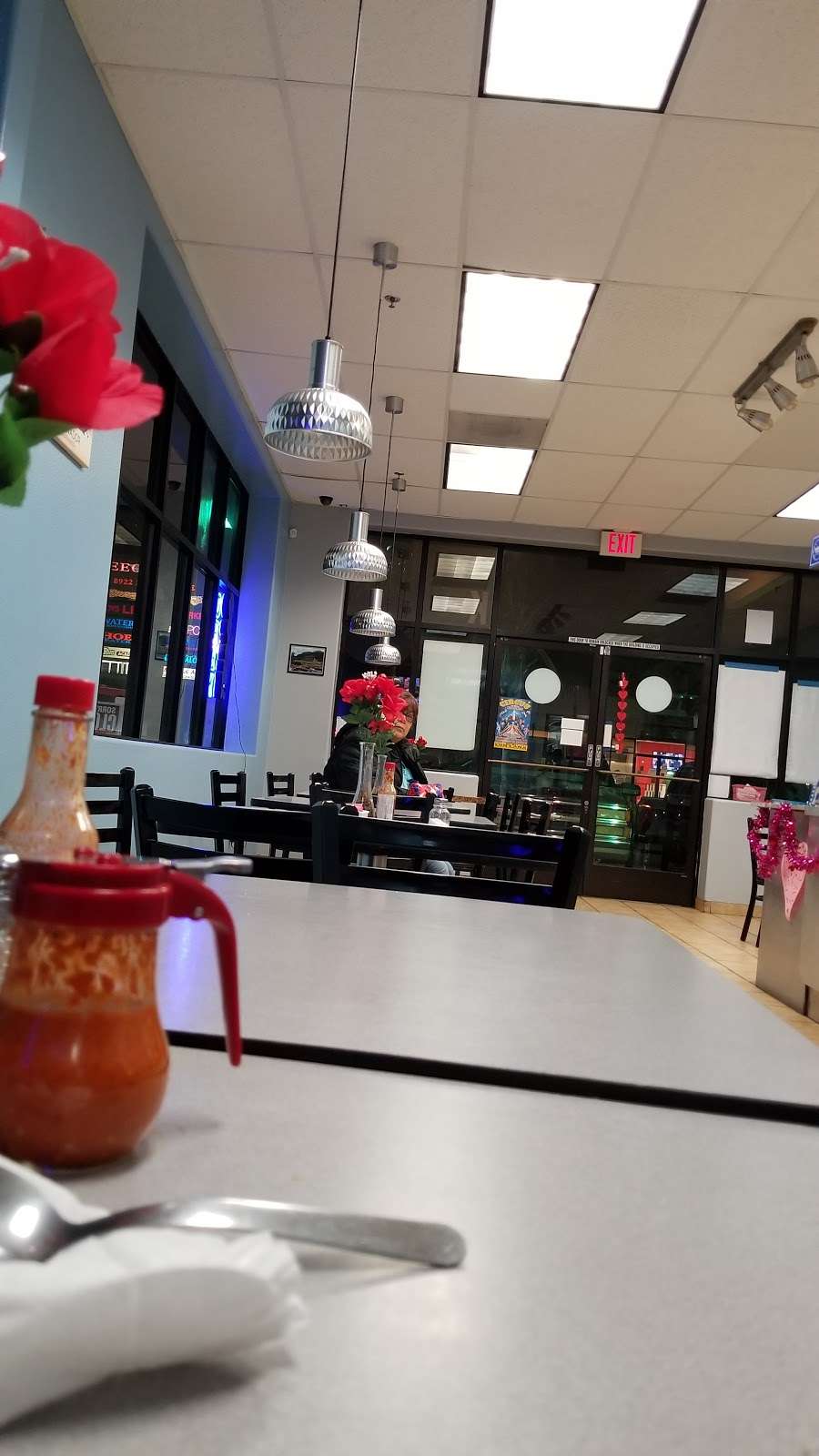 Salvis Pupuseria & Restaurant | 8922 Beech Ave suite k, Fontana, CA 92336, USA | Phone: (909) 695-1021