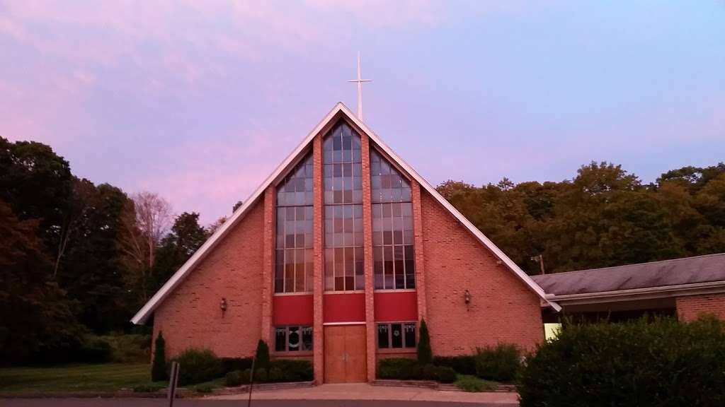 Christ the King Lutheran Church | 85 Mt Pleasant Rd, Newtown, CT 06470, USA | Phone: (203) 426-6300