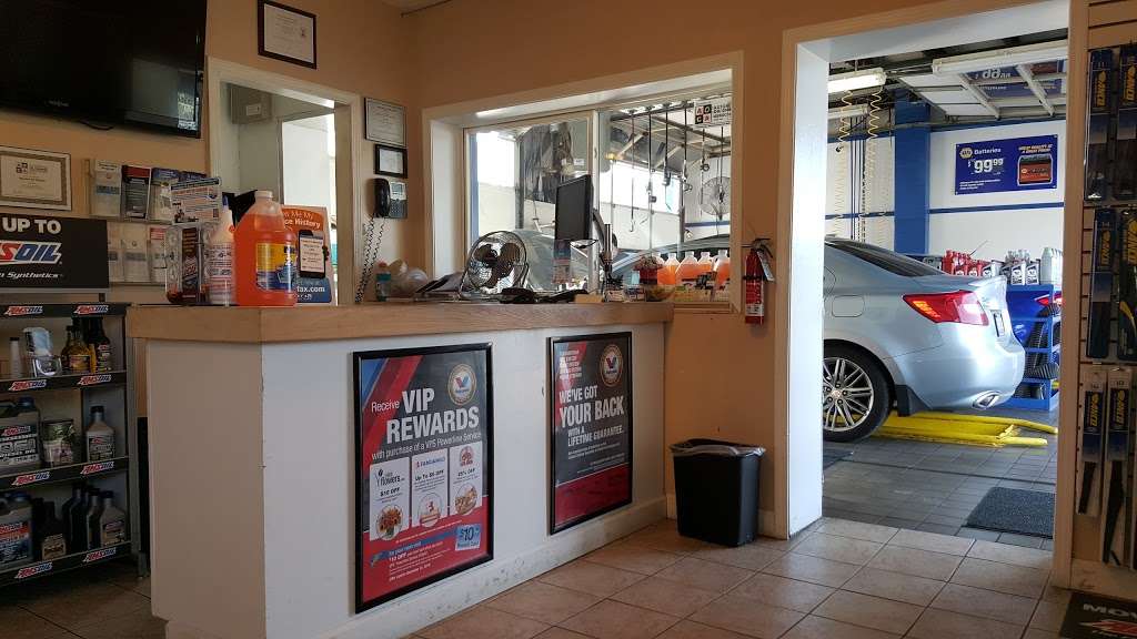 DipStick Oil Change | 147 US-12, Fox Lake, IL 60020, USA | Phone: (847) 587-7007