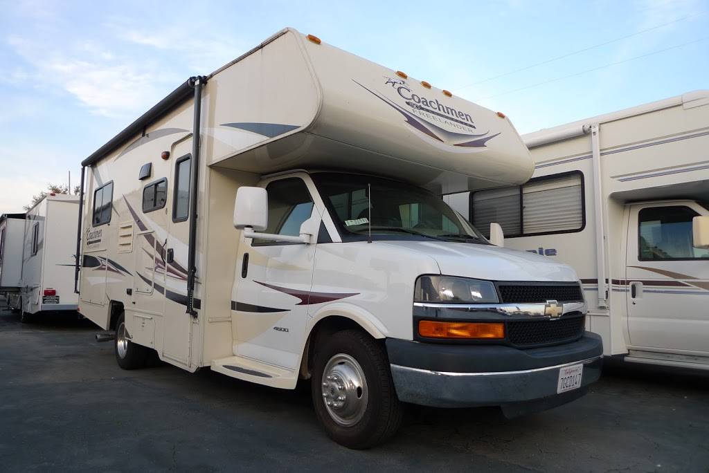 American Motorhome RV Super Deals | 1064 El Camino Ave, Sacramento, CA 95815, USA | Phone: (916) 669-0656