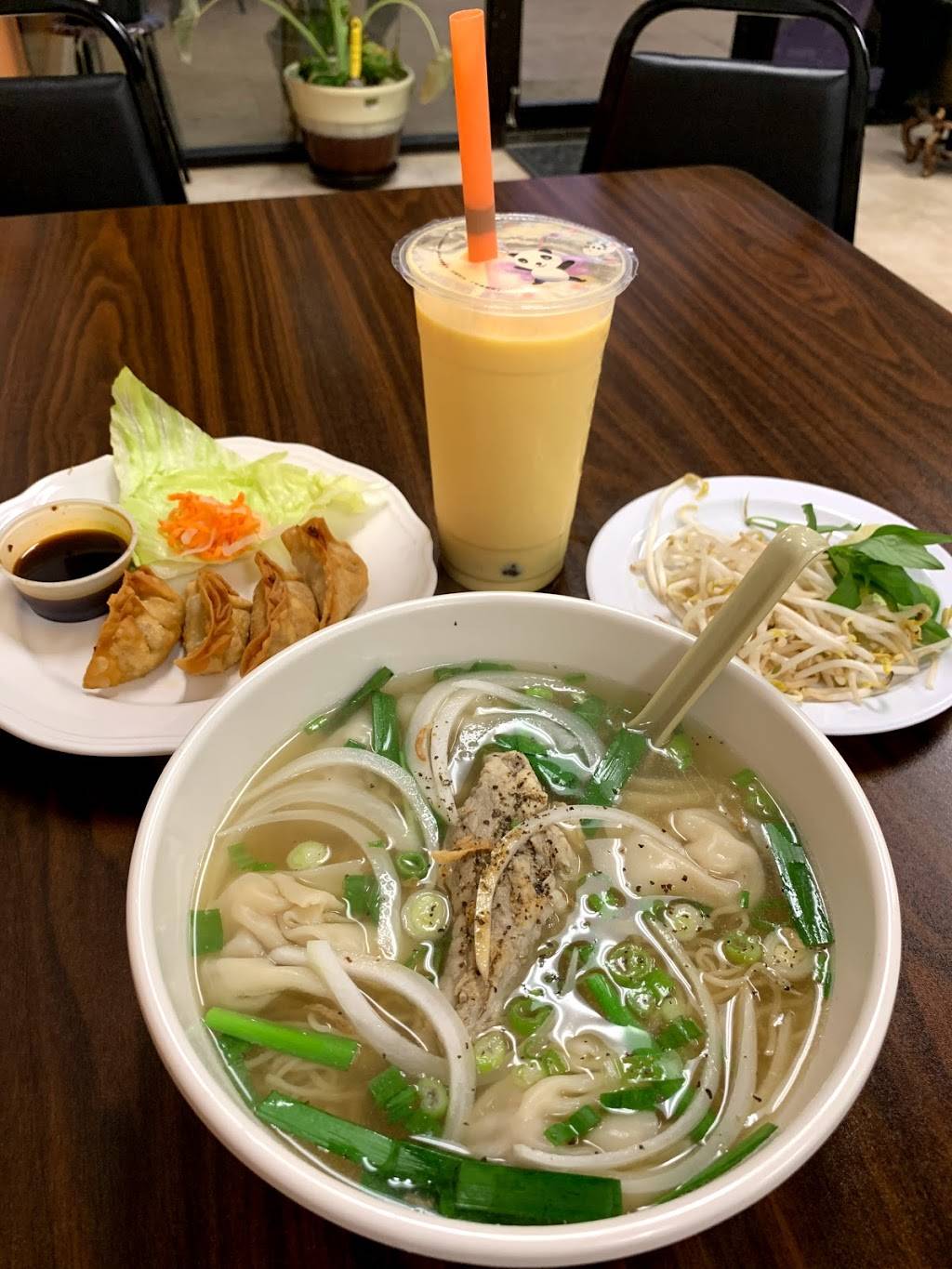 BobaTea Garden Vietnamese Restaurant | 8333 Culebra Rd #204a, San Antonio, TX 78251, USA | Phone: (210) 592-1885