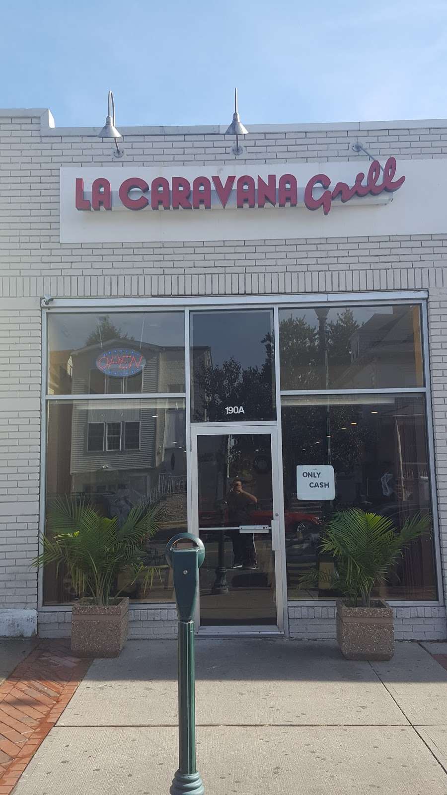 la caravana grill-kearny | 190-a Kearny Ave, Kearny, NJ 07032, USA | Phone: (201) 628-2646