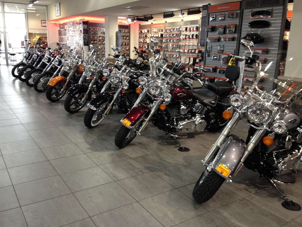 Heritage Harley-Davidson Inc | 2595 Ogden Ave, Lisle, IL 60532, USA | Phone: (630) 420-1942