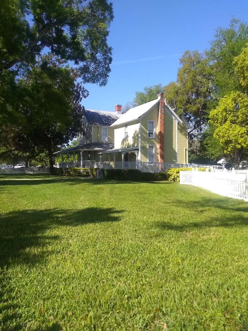 The Historic Baynard House | 208 W Lake Ave, Auburndale, FL 33823, USA