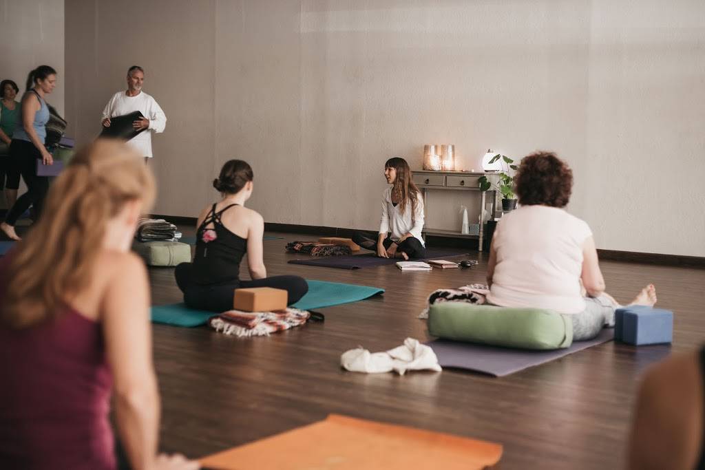 Kula Yoga | 12240 N 51st Ave, Glendale, AZ 85304, USA | Phone: (623) 336-5852