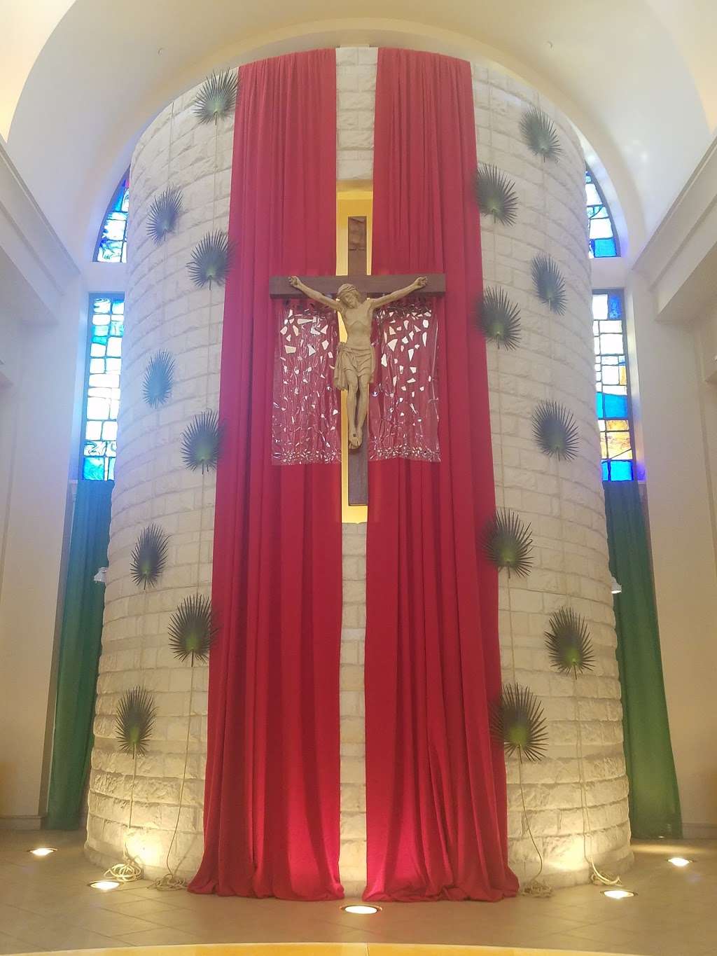 Holy Name of Mary Church | 724 E Bonita Ave, San Dimas, CA 91773, USA | Phone: (909) 599-1243