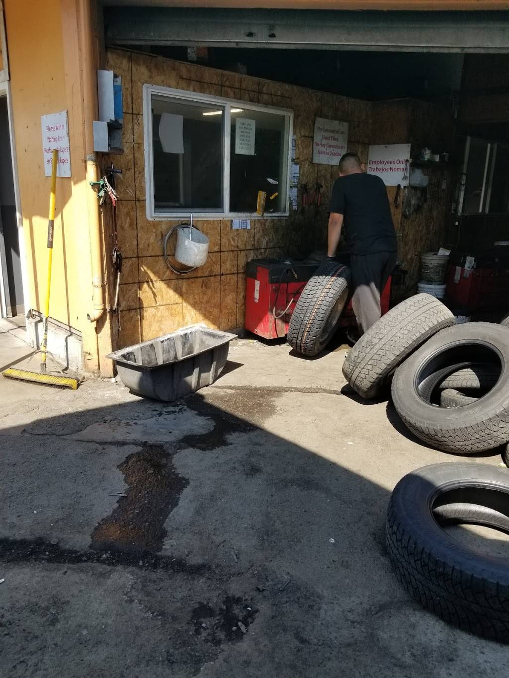 Sunnys Auto Repair & Tires | 14004 Tukwila International Blvd, Tukwila, WA 98168, USA | Phone: (206) 248-3978