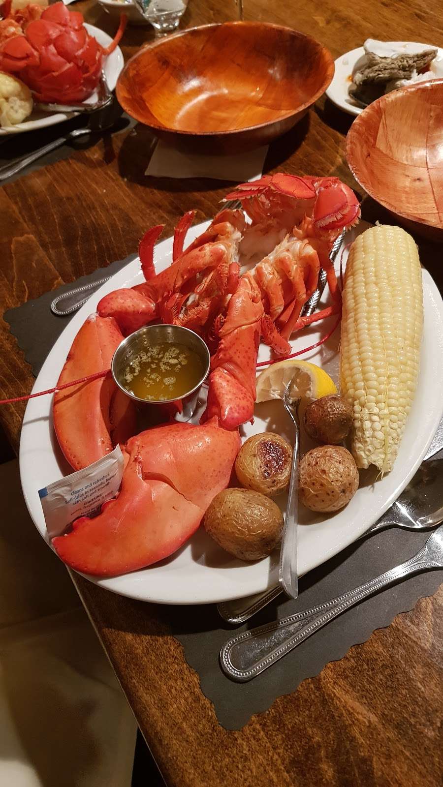 Jack Bakers Lobster Shanty | 83 Channel Dr, Point Pleasant Beach, NJ 08742, USA | Phone: (732) 899-6700