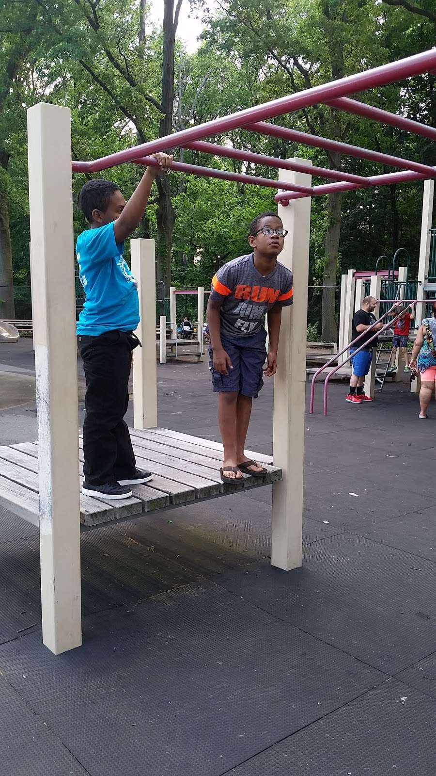 McLaughlin Playground | 200-04 McLaughlin Ave, Hollis, NY 11423, USA | Phone: (212) 639-9675