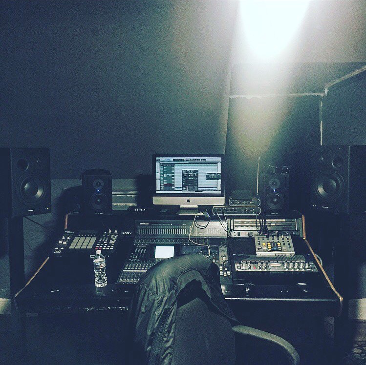 Selfmade Entertainment Studio | 5111 Silver Hill Rd, Hillcrest Heights, MD 20746, USA | Phone: (301) 735-8585