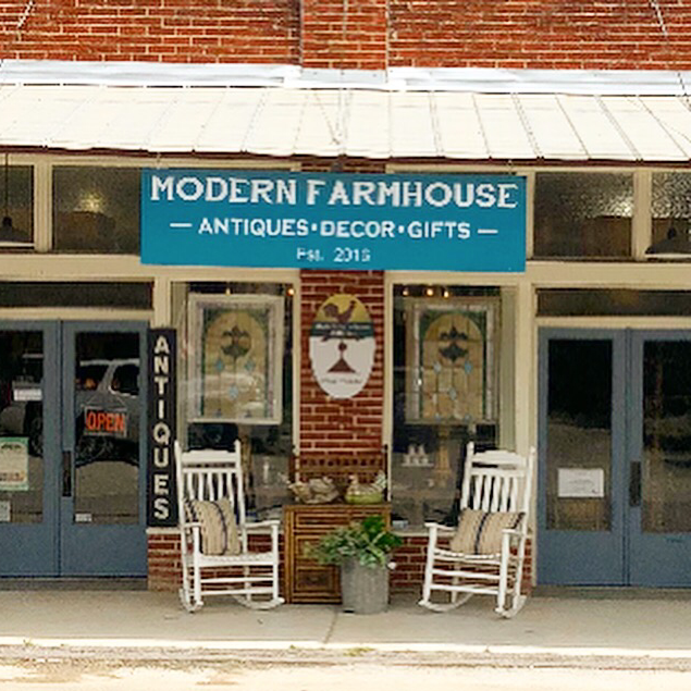 Modern Farmhouse LLC | 14356 Liberty St, Montgomery, TX 77356, USA | Phone: (936) 597-6766