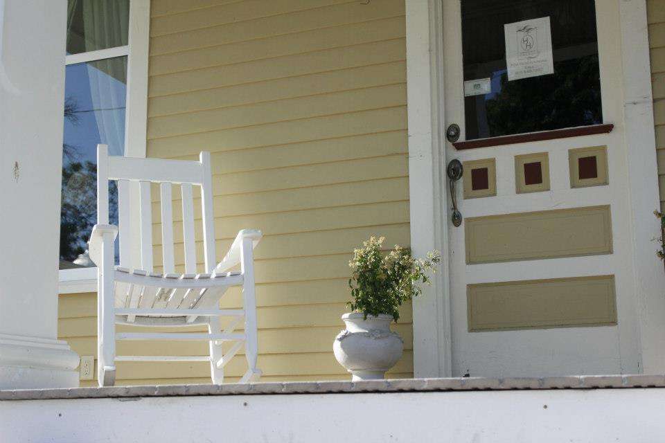 Hampsher Hotel | E Krack St, Forrest, IL 61741, USA