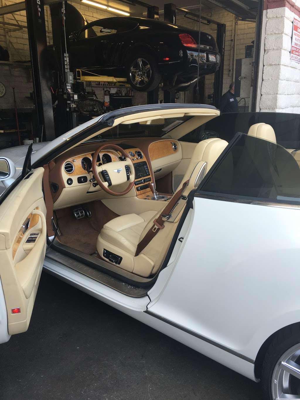 Bentley Ferrari Porsche | 4067 Verdugo Rd, Los Angeles, CA 90065, USA | Phone: (213) 880-0800