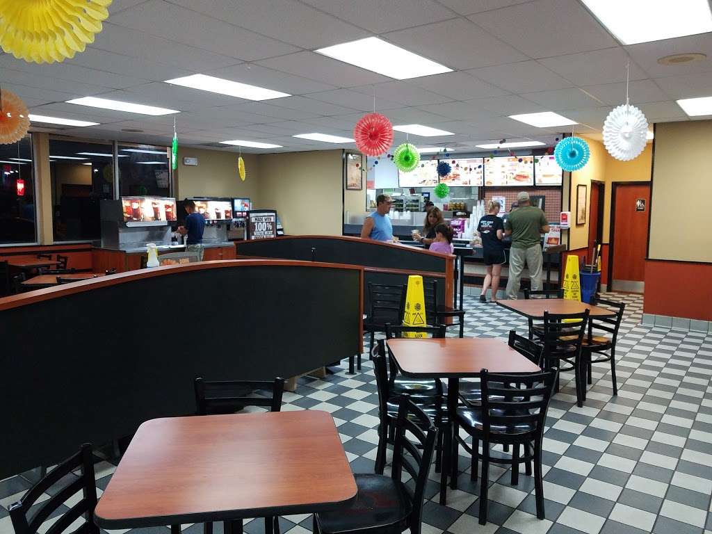 Burger King | 20290 I H 37 South, Elmendorf, TX 78112, USA | Phone: (210) 621-2509