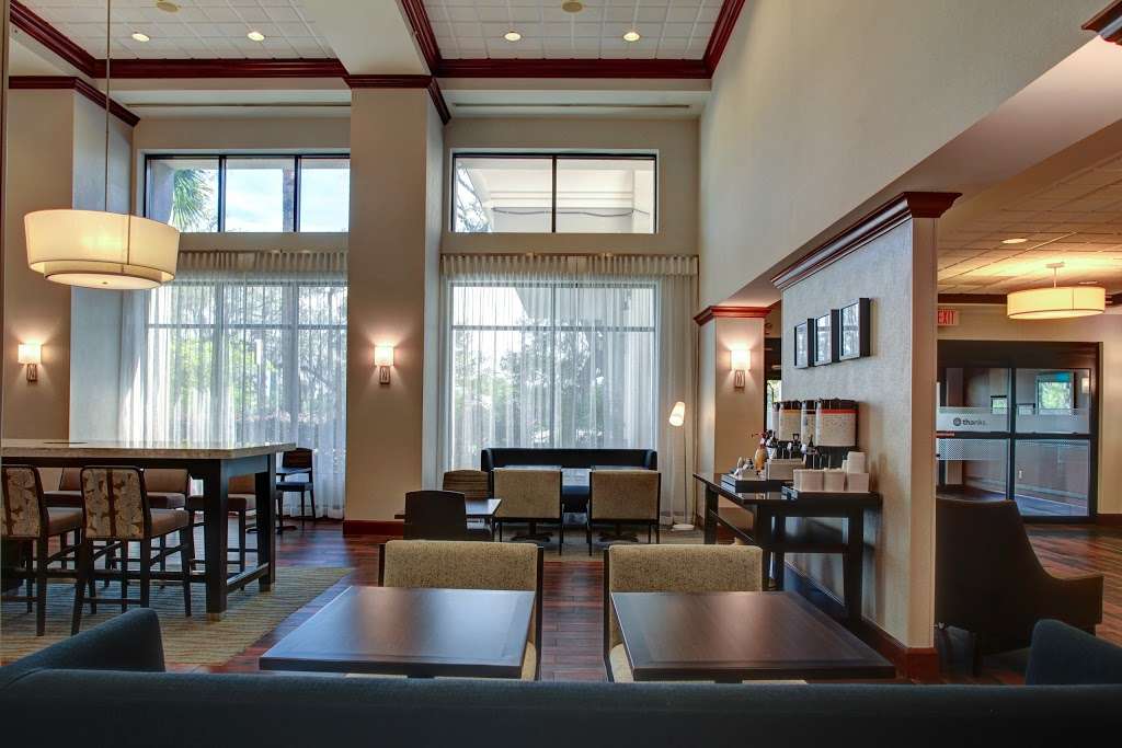 Hampton Inn & Suites Lake Mary At Colonial Townpark | 850 Village Oak Ln, Lake Mary, FL 32746, USA | Phone: (407) 995-9000