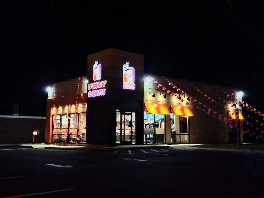 Dunkin Donuts | 101 Fort Dix St, Wrightstown, NJ 08562, USA | Phone: (609) 732-3238