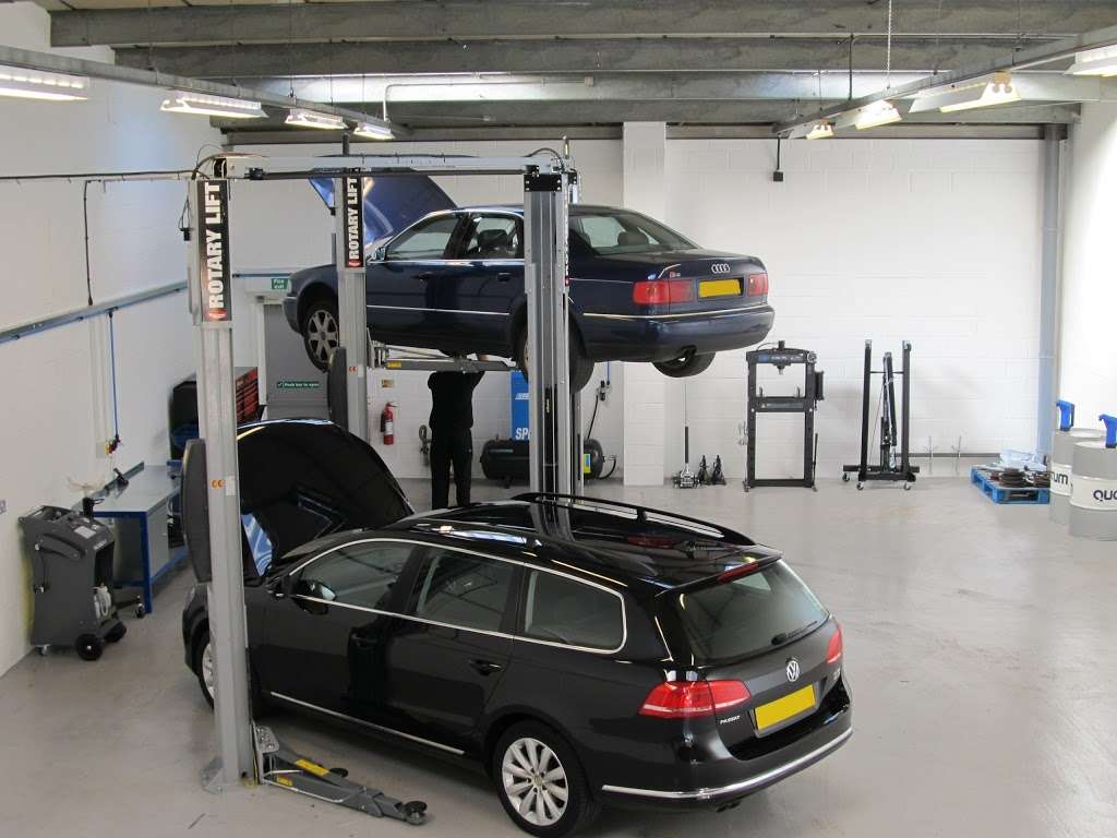 DS Autowerks | 11 Royce Rd, Crawley RH10 9NX, UK | Phone: 01293 270790