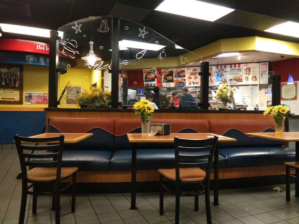 Long John Silvers | 1078 Rosecrans Ave, Gardena, CA 90247, USA | Phone: (310) 324-9153