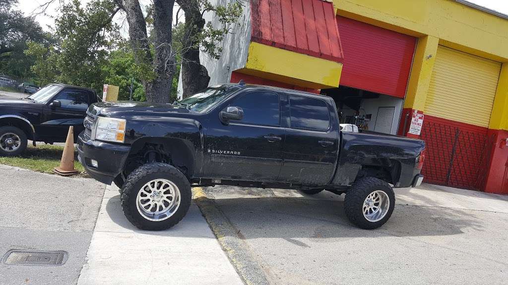 Ravenswood Tire | 3771 Ravenswood Rd, Fort Lauderdale, FL 33312, USA | Phone: (954) 584-9089