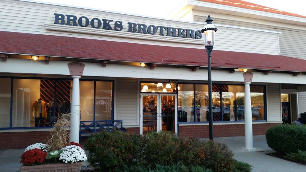 Brooks Brothers Mens Factory Outlet | 1 Outlet Blvd, Wrentham, MA 02093, USA | Phone: (508) 384-9864