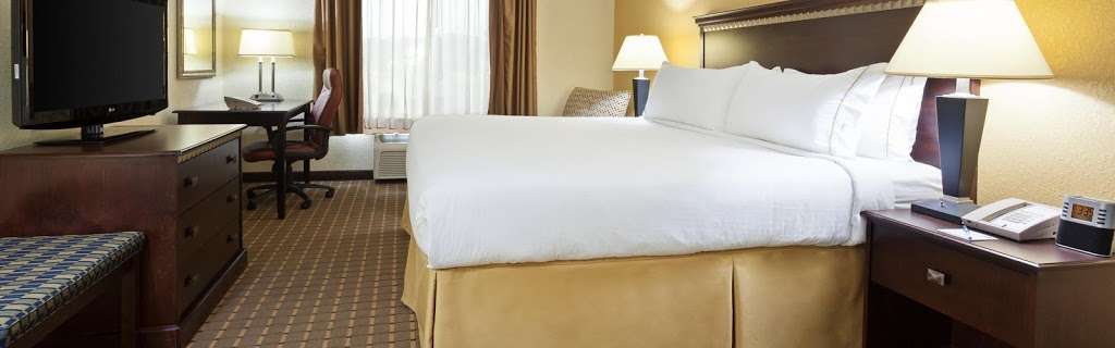 Holiday Inn Express & Suites Allentown West | 5630 Tilghman St, Allentown, PA 18104, USA | Phone: (610) 530-5545