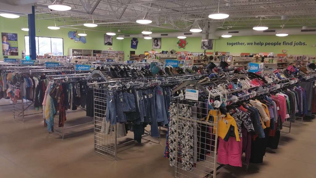Goodwill Store | 570 Saraina Rd, Shelbyville, IN 46176, USA | Phone: (317) 392-3988