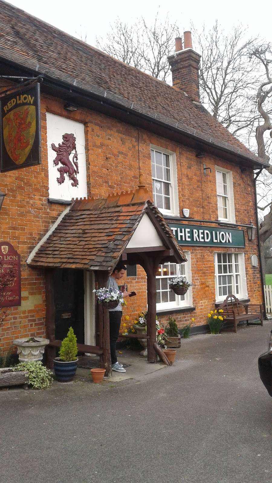 The Red Lion | Main Rd, Margaretting, Ingatestone CM4 0EG, UK | Phone: 01277 352184