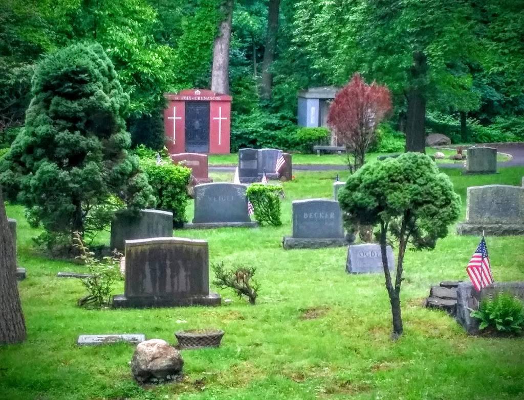 Saint Stephens Cemetery & The Chapel at Short Hills - cemetery  | Photo 10 of 10 | Address: 451 Millburn Ave, Millburn, NJ 07041, USA | Phone: (732) 820-0211