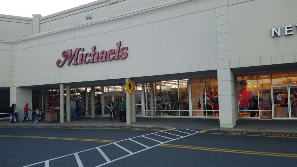 Michaels | 75 Interstate Shop Center, Ramsey, NJ 07446, USA | Phone: (201) 934-5435