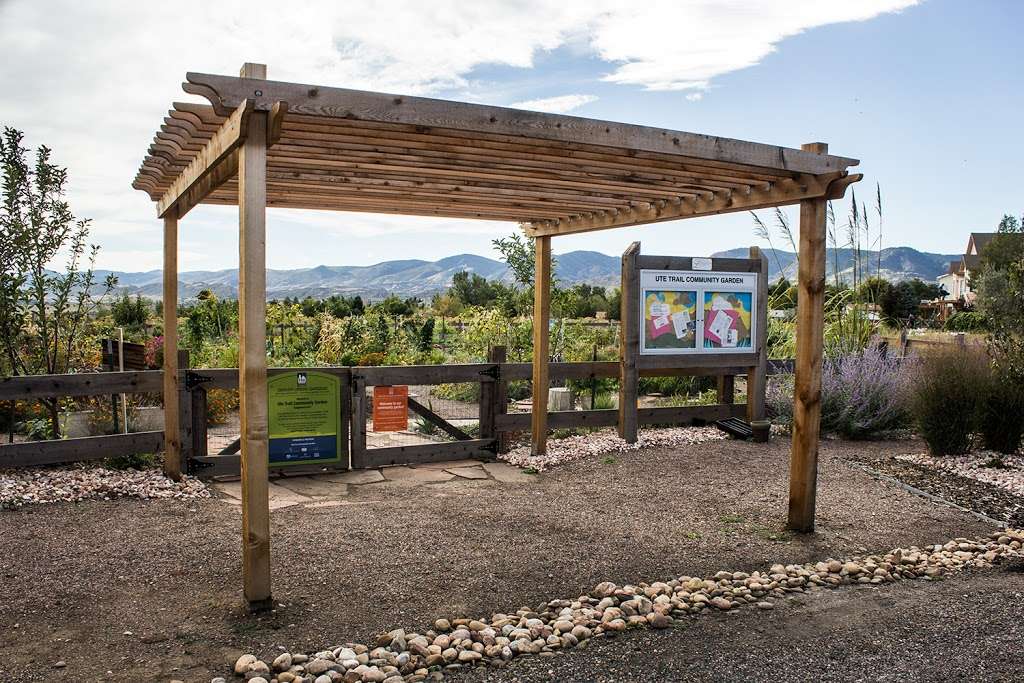 Ute Trail Garden | 13600 W Jewell Ave, Lakewood, CO 80228 | Phone: (303) 987-7000