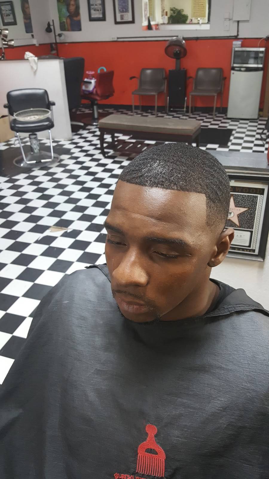 New Cuts Barber Shop | 2910 S Beckley Ave Suite #230, Dallas, TX 75216, United States | Phone: (469) 258-0743