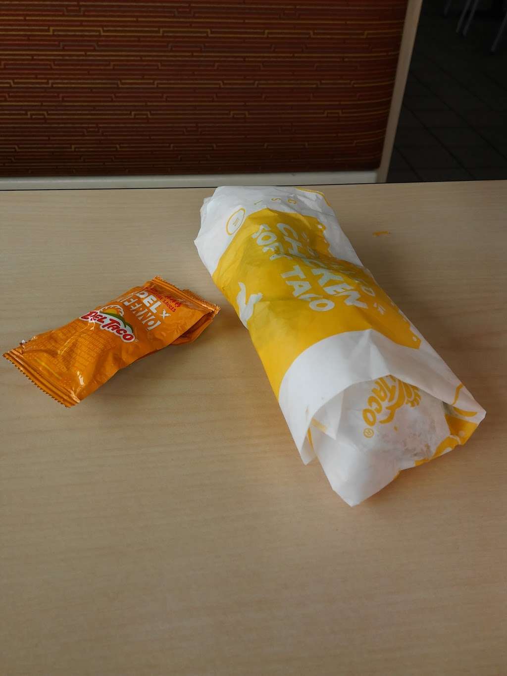 Del Taco | 2841 W Warner Ave, Santa Ana, CA 92704, USA | Phone: (714) 957-0900