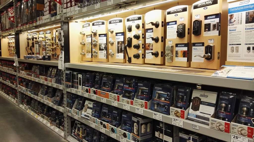 Lowes Home Improvement | 1000 Gulfgate Center Mall, Houston, TX 77087 | Phone: (713) 645-5550