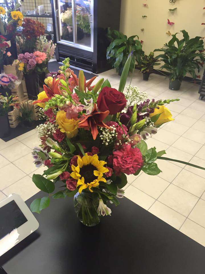 Forever Flowers and Designs | 927 E Baltimore Ave H, Lansdowne, PA 19050, USA | Phone: (610) 713-5776