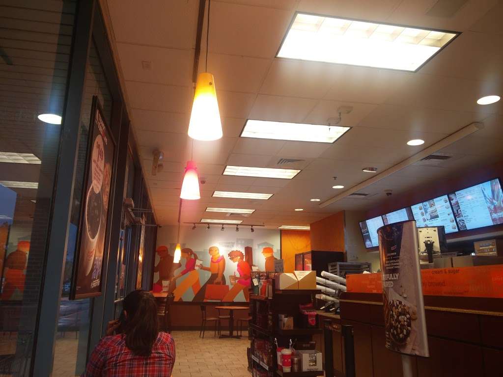 Dunkin Donuts | 44110 Ashburn Village Blvd #184, Ashburn, VA 20147, USA | Phone: (571) 442-8253