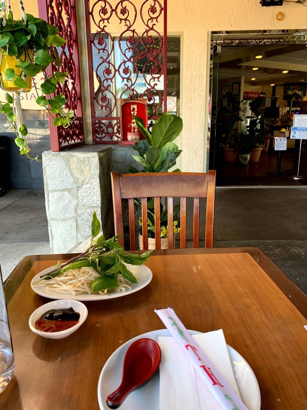 Phở Quang Trung Restaurant | 9211 Bolsa Ave #101, Westminster, CA 92683, USA | Phone: (714) 891-2800