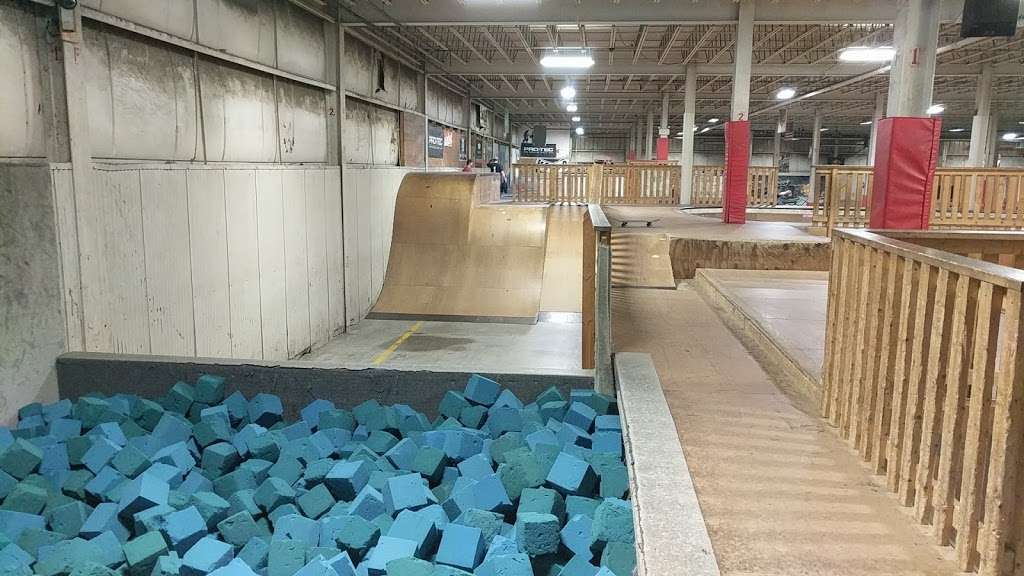 Skaters Edge Indoor Skatepark | 391 W Water St, Taunton, MA 02780, USA | Phone: (508) 823-4410