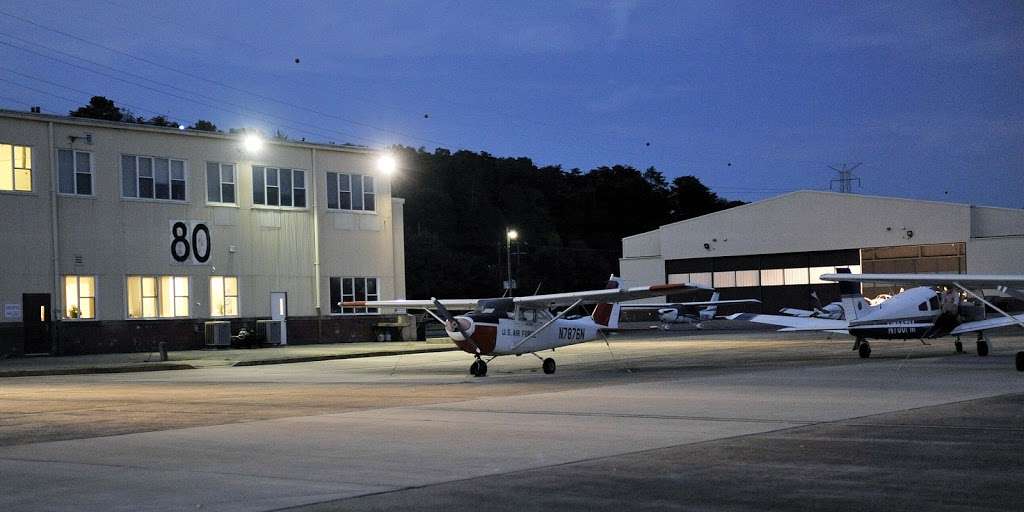 Tipton Airport | 7515 General Aviation Dr #1, Fort Meade, MD 20755 | Phone: (410) 222-6815