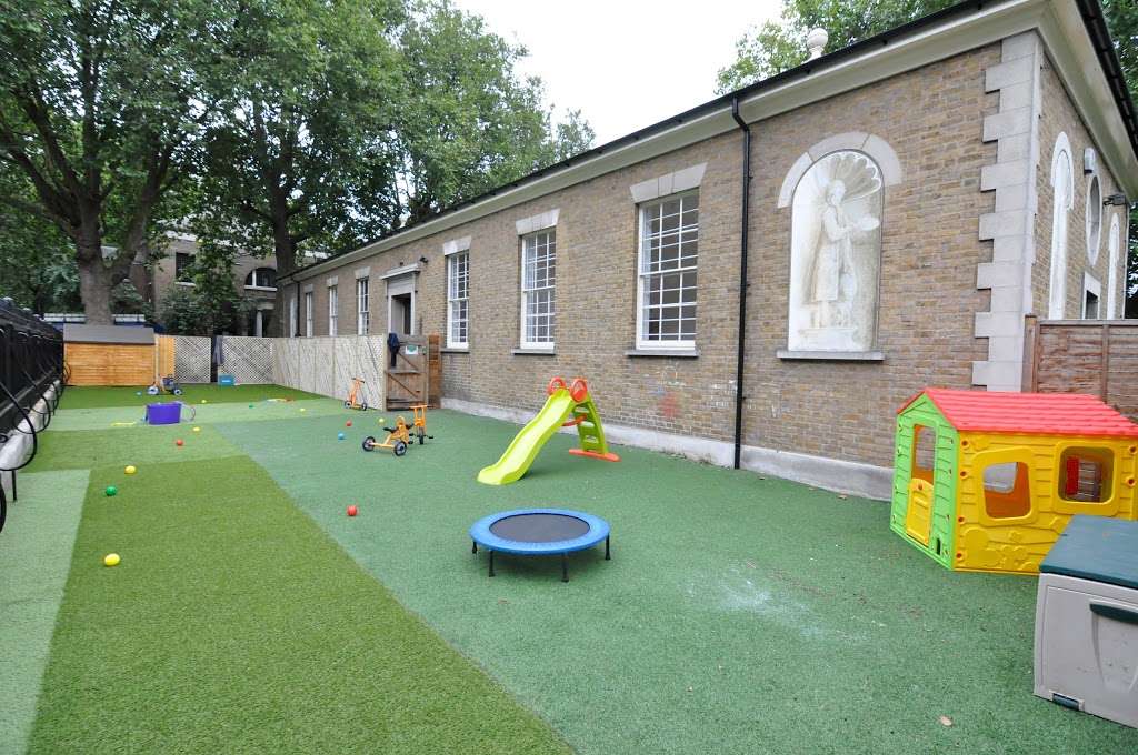 Phileas Fox Nursery School | St Marys Square, Paddington, London W2 1SE, UK | Phone: 020 7723 2106