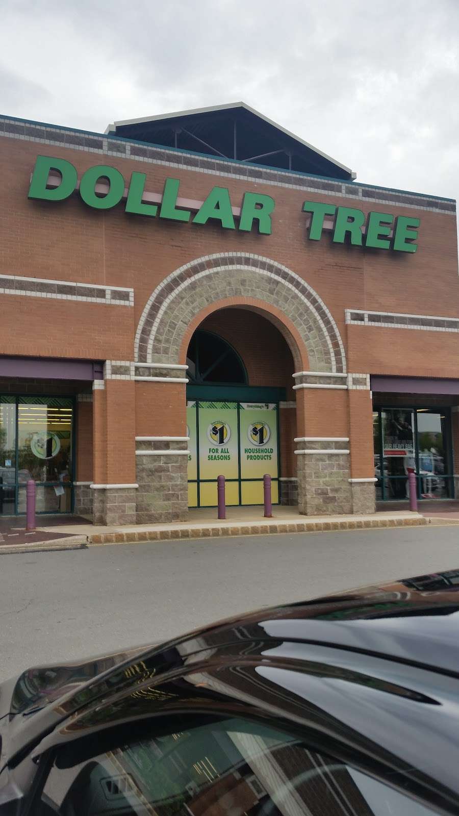 Dollar Tree | 501 Nassau Park Blvd, Princeton, NJ 08540, USA | Phone: (609) 452-6034
