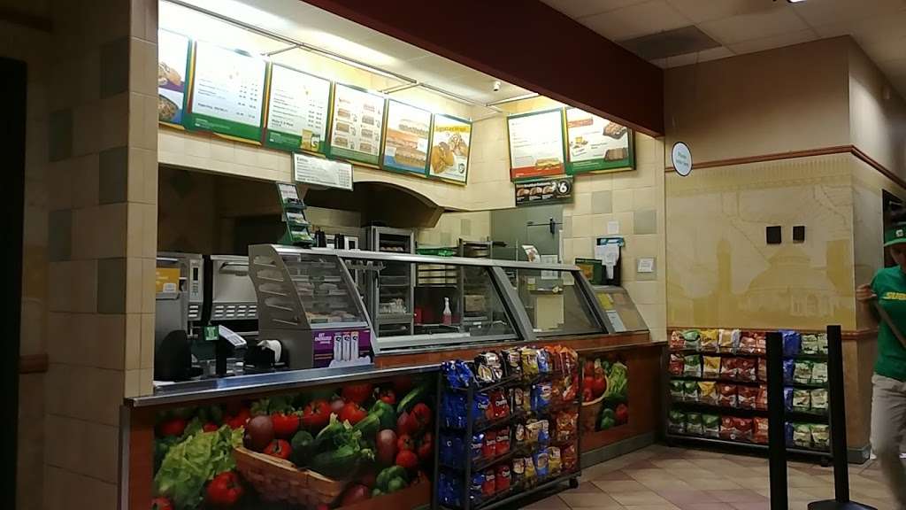 Subway | 6420 E Gage Ave, Bell Gardens, CA 90201, USA | Phone: (562) 927-8200