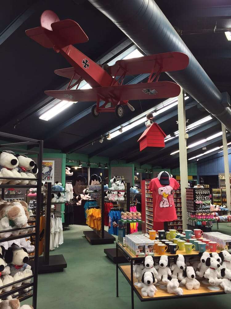 Peanuts Headquarters in 8039 Beach Blvd, Buena Park, CA 90620, USA