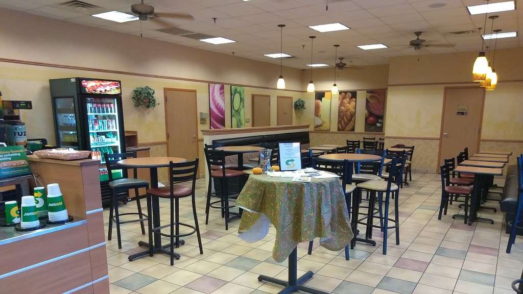 Subway Restaurants | 216 E Fairmount St, Coopersburg, PA 18036 | Phone: (610) 282-4420