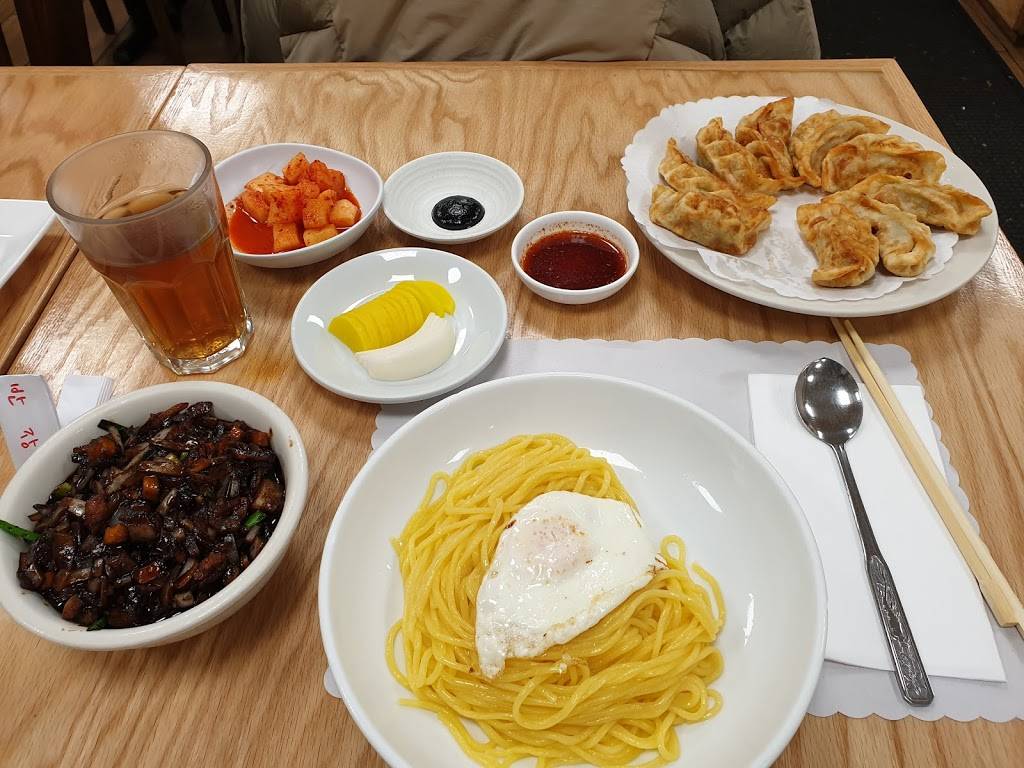 홍반장 (Hongs Chinese Kitchen) | 127 Broad Ave, Palisades Park, NJ 07650, USA | Phone: (201) 242-4664