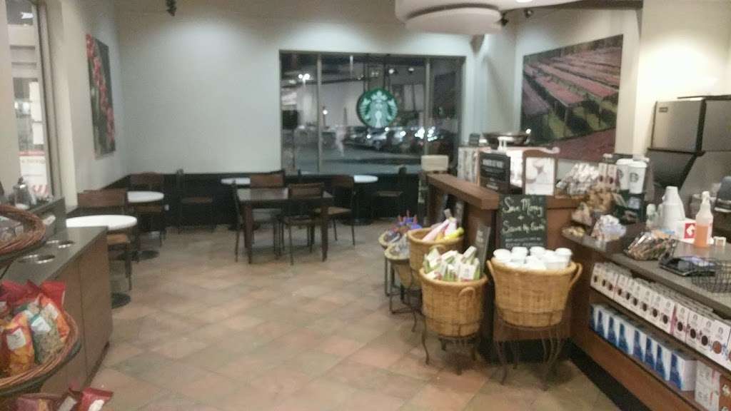 Starbucks | 3100 IL-60, Mundelein, IL 60060, USA | Phone: (847) 367-2650