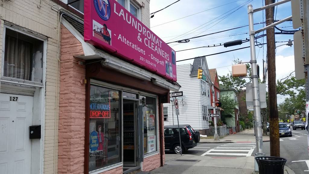 V J Laundromat & Dry Cleaning | 127 Mallory Ave, Jersey City, NJ 07304, USA | Phone: (201) 451-5079