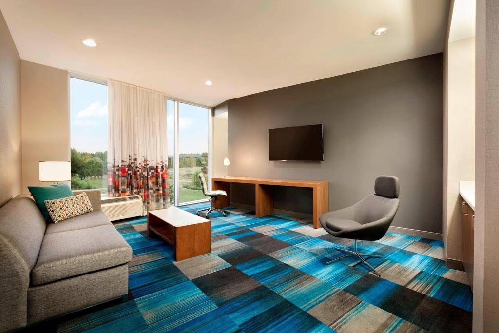 Aloft Hillsboro-Beaverton | 1705 NE Amberglen Pkwy, Hillsboro, OR 97006 | Phone: (503) 277-1900